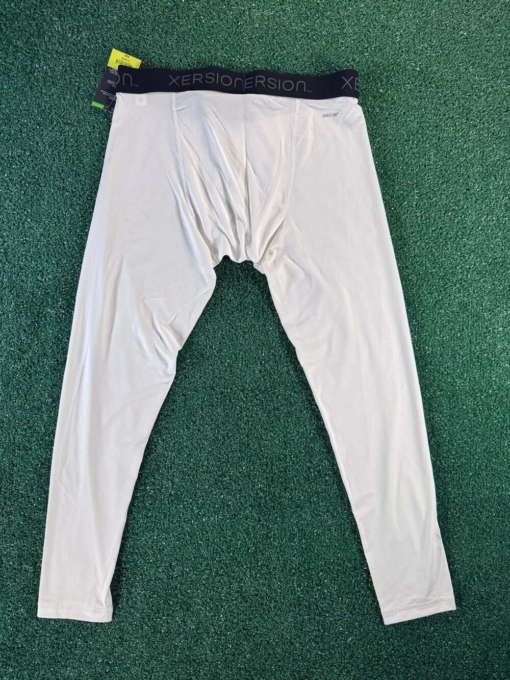 Xersion Men's Quick-Dri Compression Tights - Picture 4 of 5